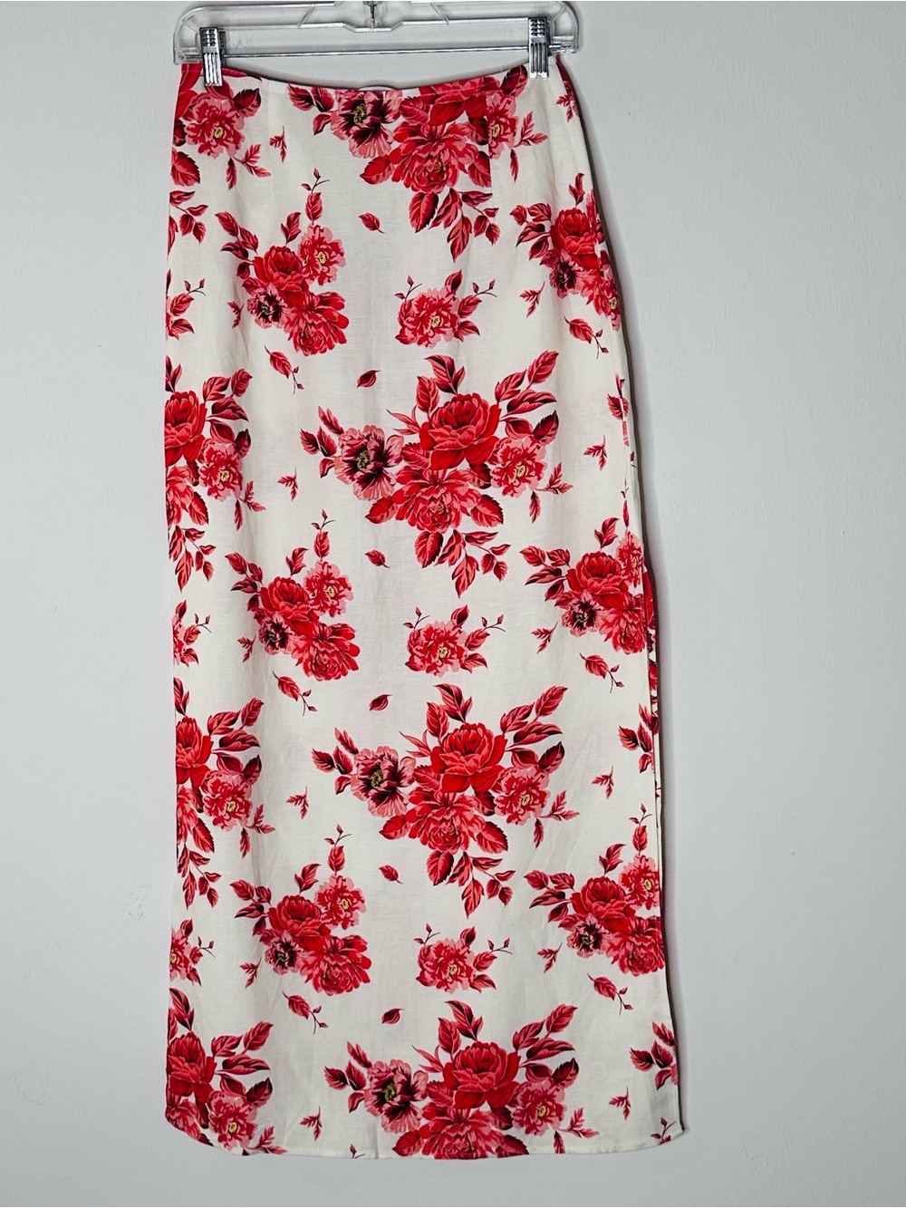 Peppermayo Valencia Villa Set Bralette Top (4) & Maxi Skirt (6) in Rosa Floria - Picture 11 of 12